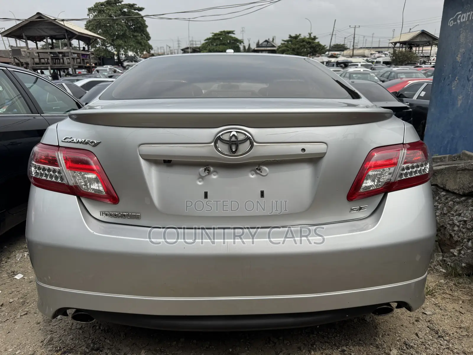Toyota Camry 2010 Silver