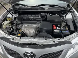 Toyota Camry 2010 Silver