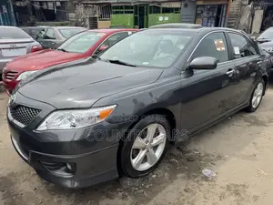 Toyota Camry 2010 Gray