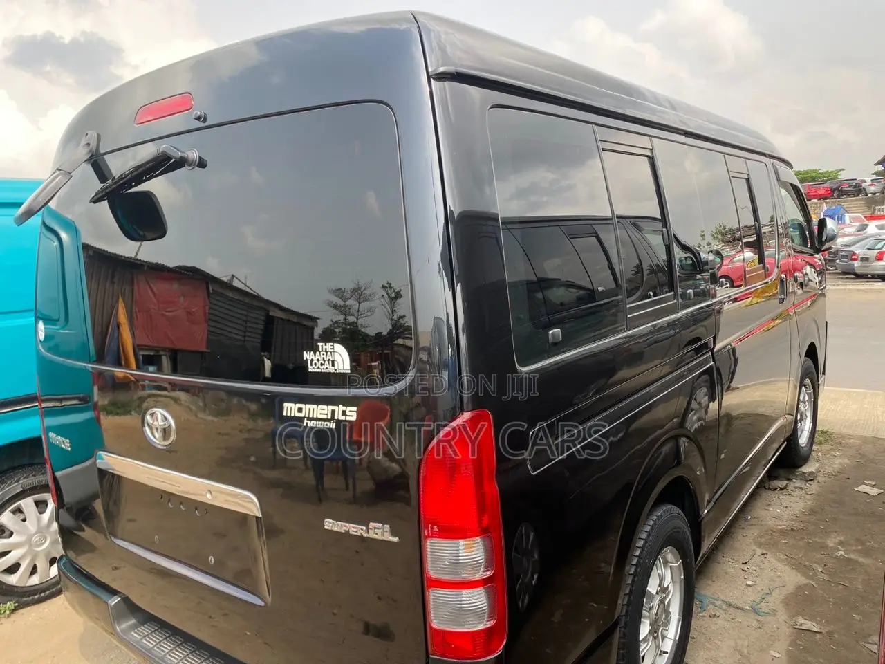 Toyota HiAce 2016 Black