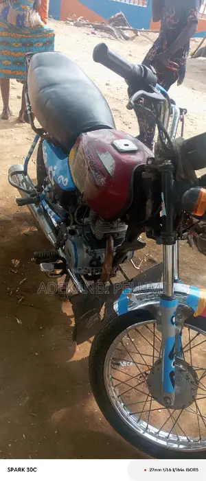 Photo - Bajaj Boxer 2020 Blue