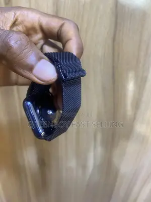 Apple Smart Watch Series 4