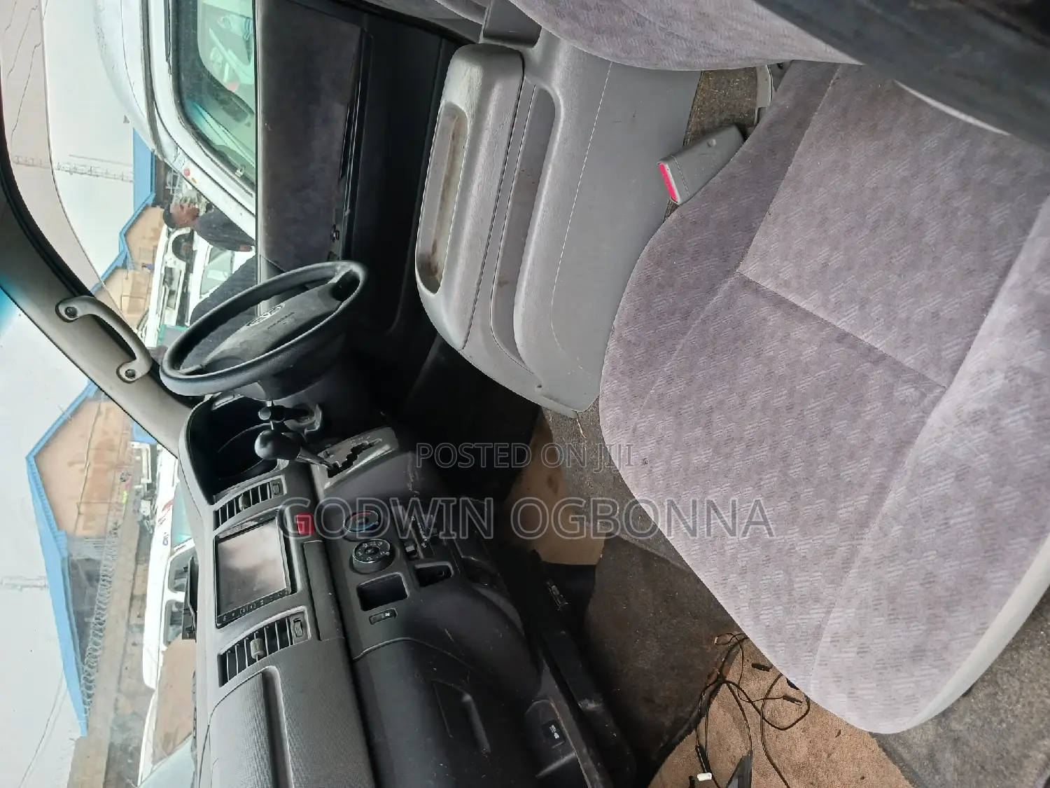 Toyota HiAce 2009 Black