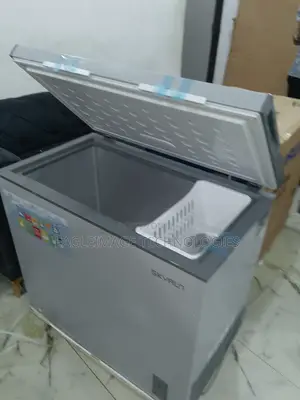 Super-Durable Skyrun 200l Chest Freezer(Bd-200a)