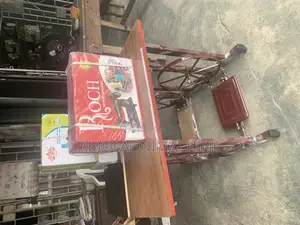 Photo - Roch Manual Sewing Machine
