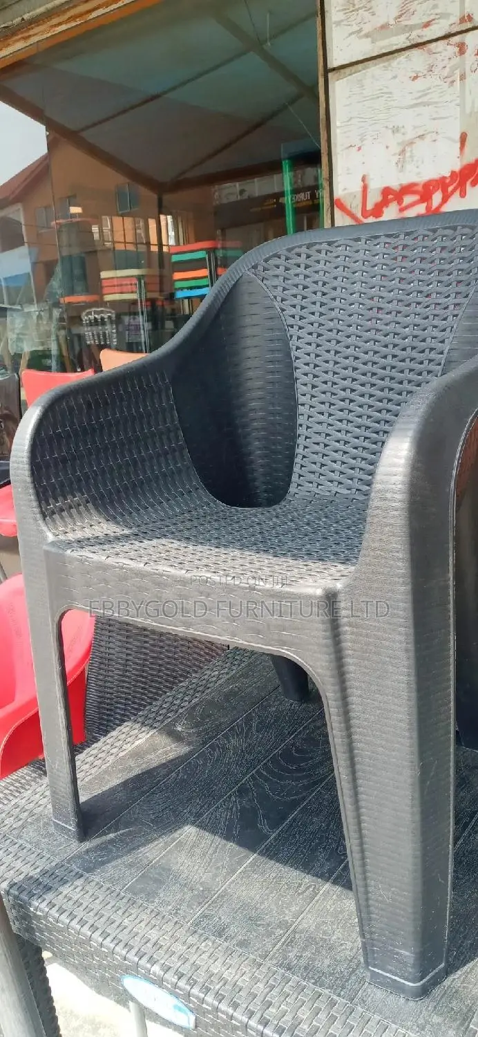 Power Plastic Chair