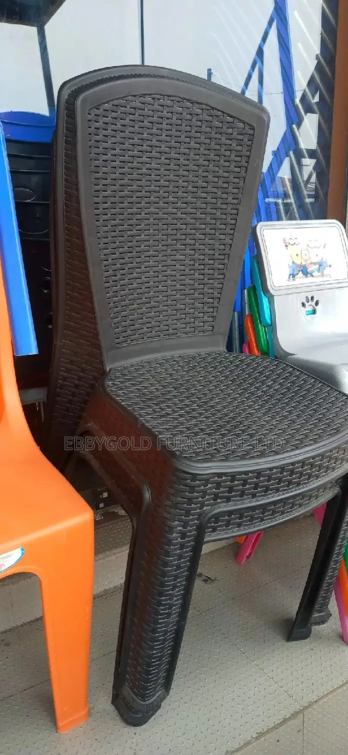Power Plastic Chair