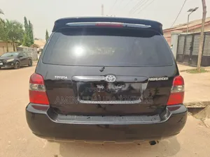 Photo - Toyota Highlander 2006 Black