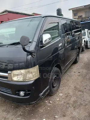 Toyota HiAce 2009 Black