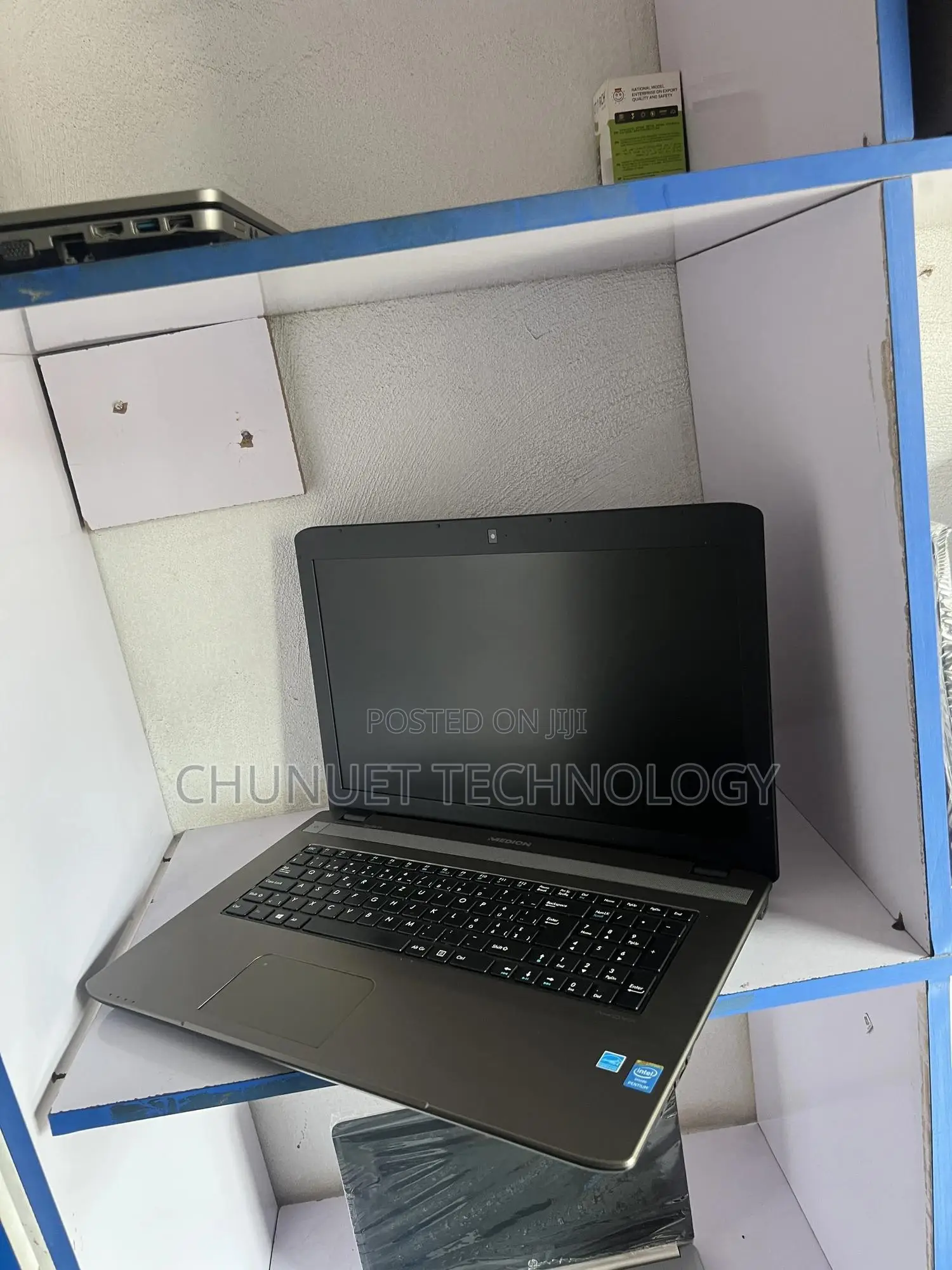 Laptop Medion Akoya P6685 4GB Intel Pentium HDD 500GB
