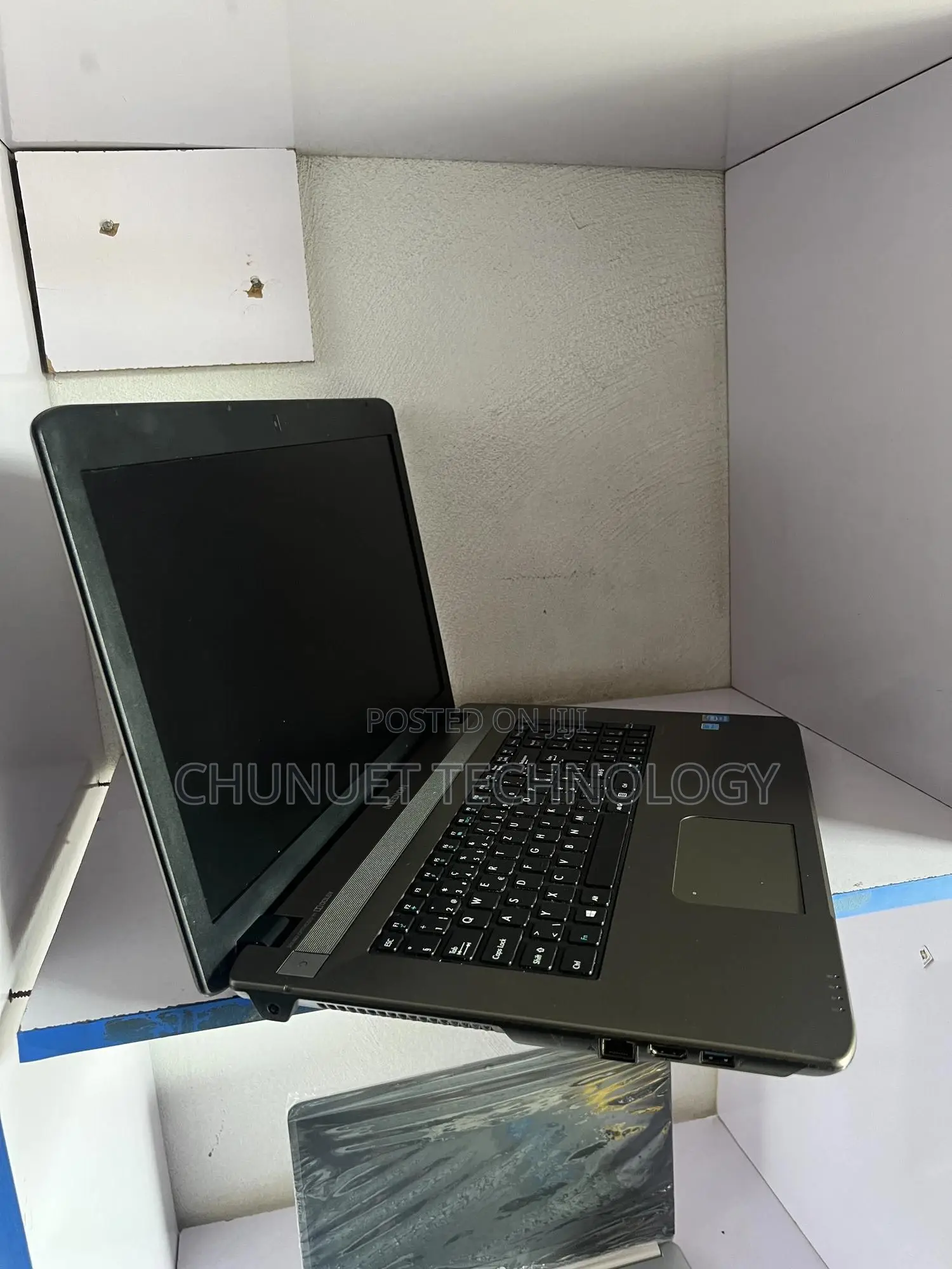 Laptop Medion Akoya P6685 4GB Intel Pentium HDD 500GB