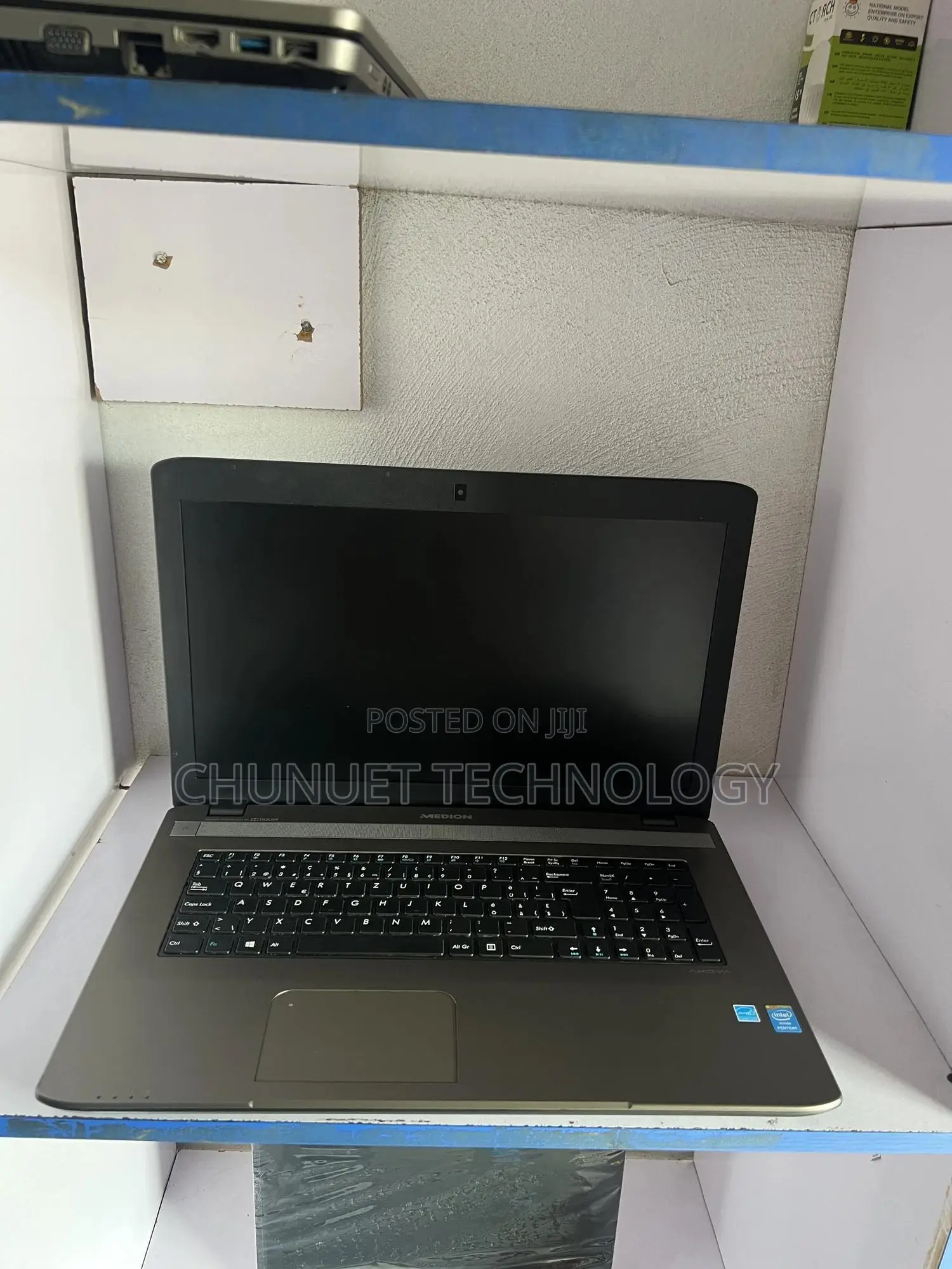 Laptop Medion Akoya P6685 4GB Intel Pentium HDD 500GB