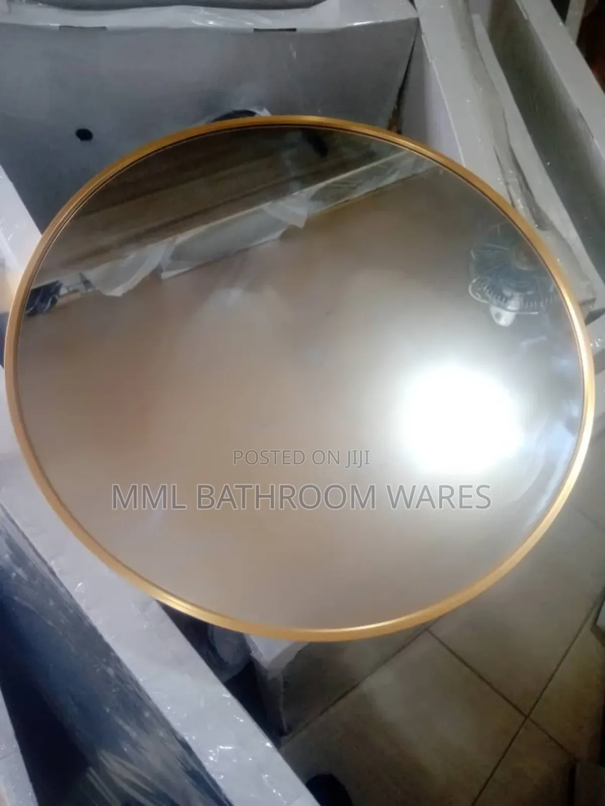 Round Wall Mounted Mirror With Stainless Steel Frame