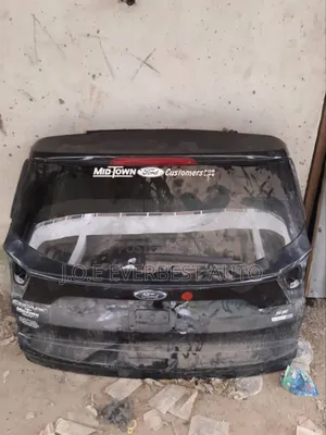 Back Booth Ford Escape 2017