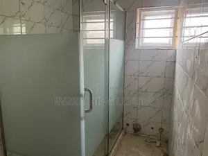 Furnished 4bdrm Duplex in Scc Ushafa for rent