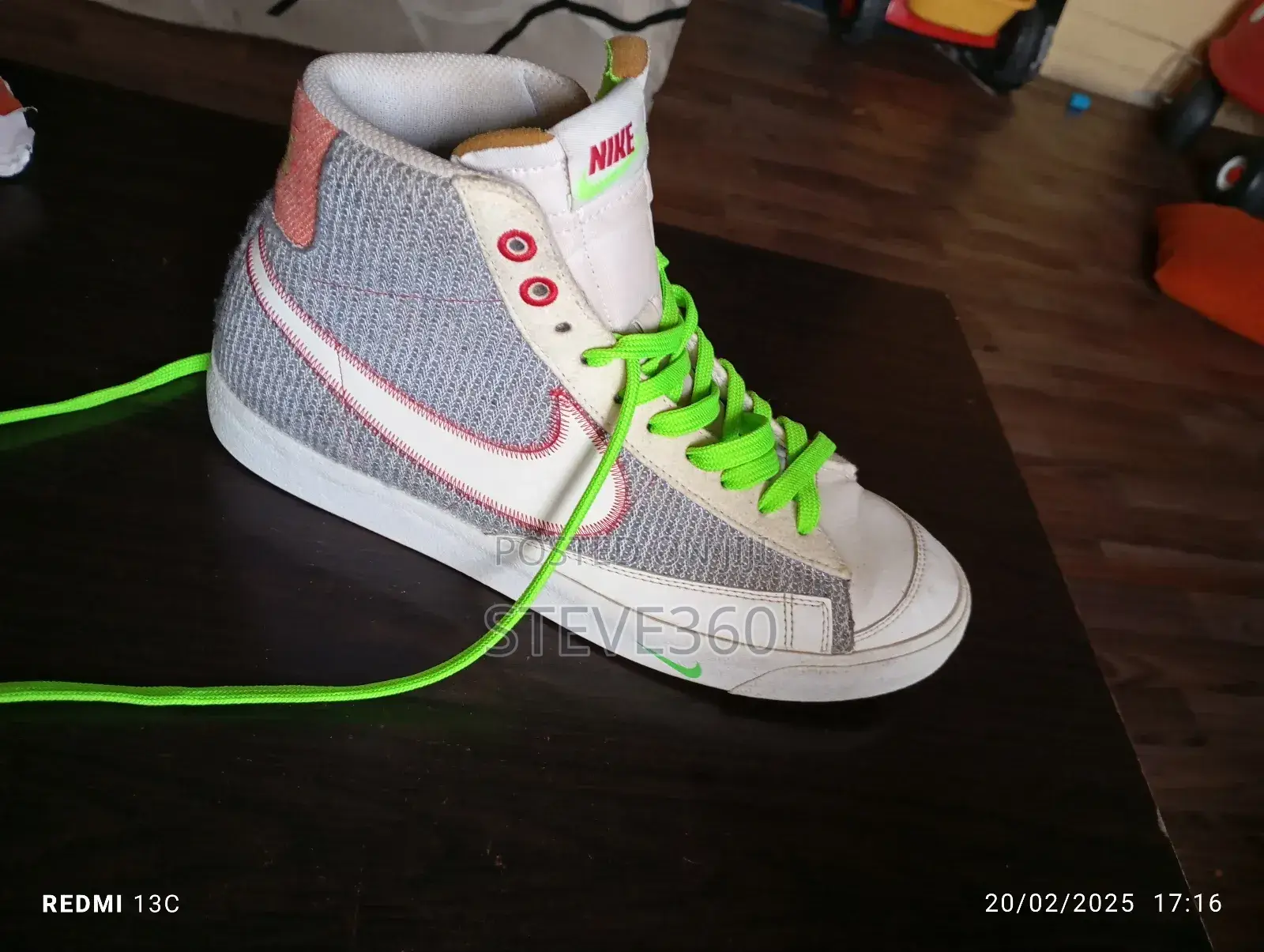 Nike Sneakers