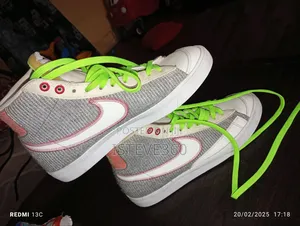 Nike Sneakers
