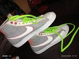 Nike Sneakers