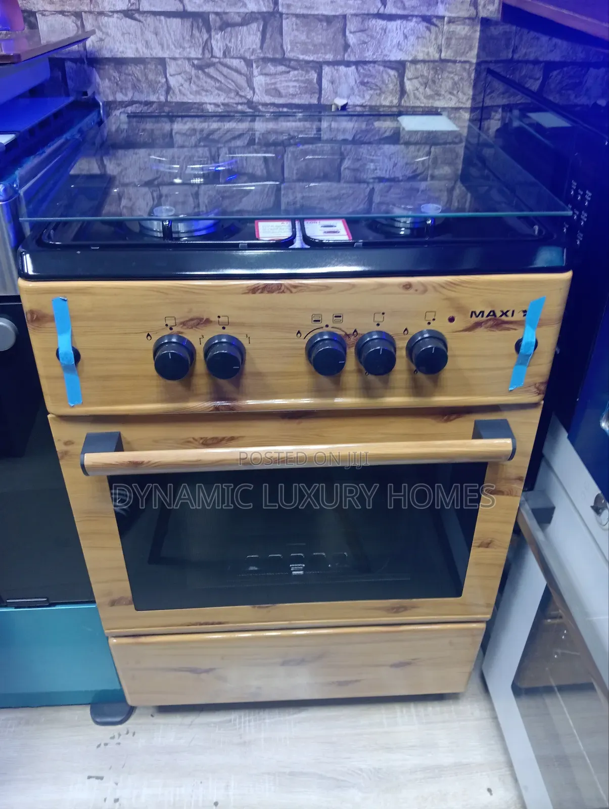 High Quality Maxi Three Burner, Oven and One Electric Cooker