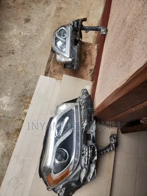 Gl 450, Gl 550 Direct Tokunbo Headlights