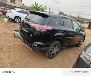 Toyota RAV4 LE AWD (2.5L 4cyl 6A) 2017 Black