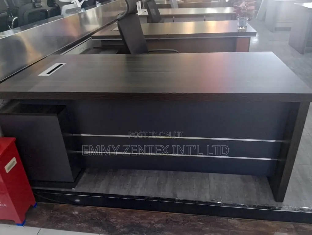 High Quality Office Table With Extension