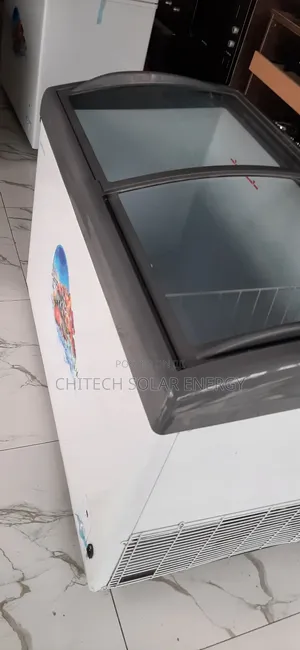 Solar Ice Cream Freezer 258 Liter