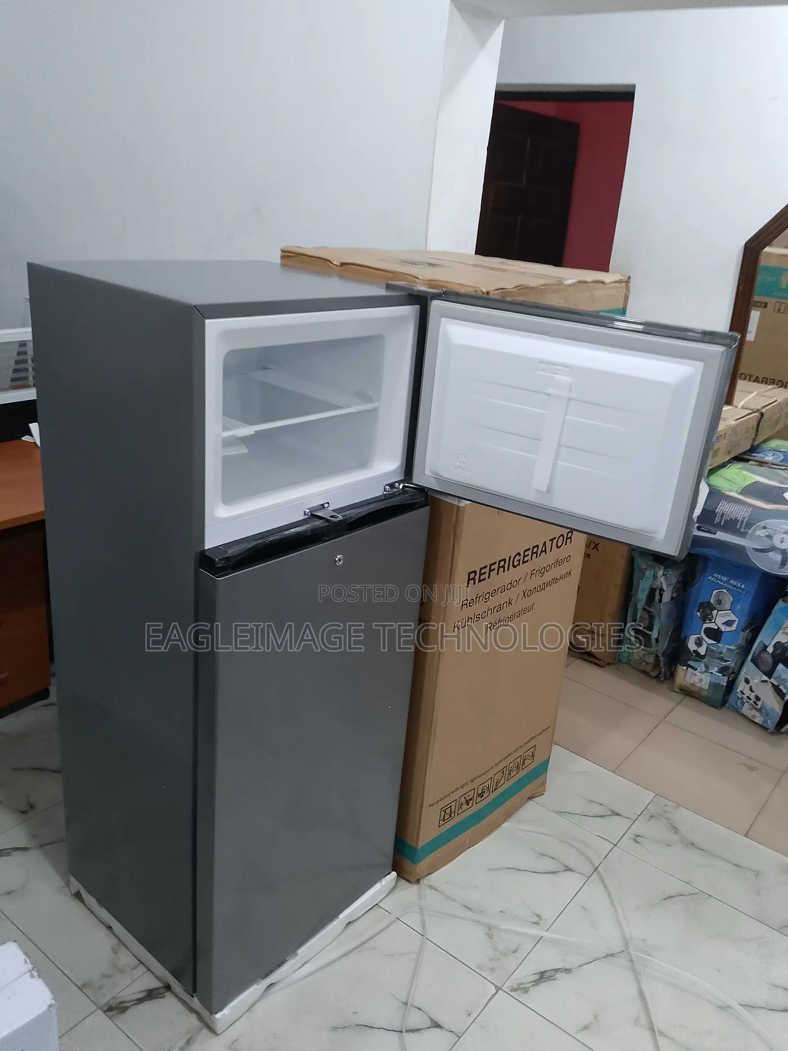 Sleek-Sized Hisense 205l Top-Freezer Refrigerator(Ref205dr)