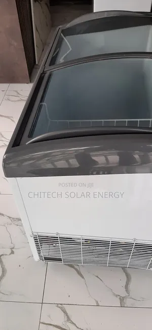 Solar Ice-Cream Freezer 218 Liter