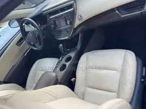Toyota Avalon XLE Sedar FWD (3.5L 6cyl 6A) 2013 Gray