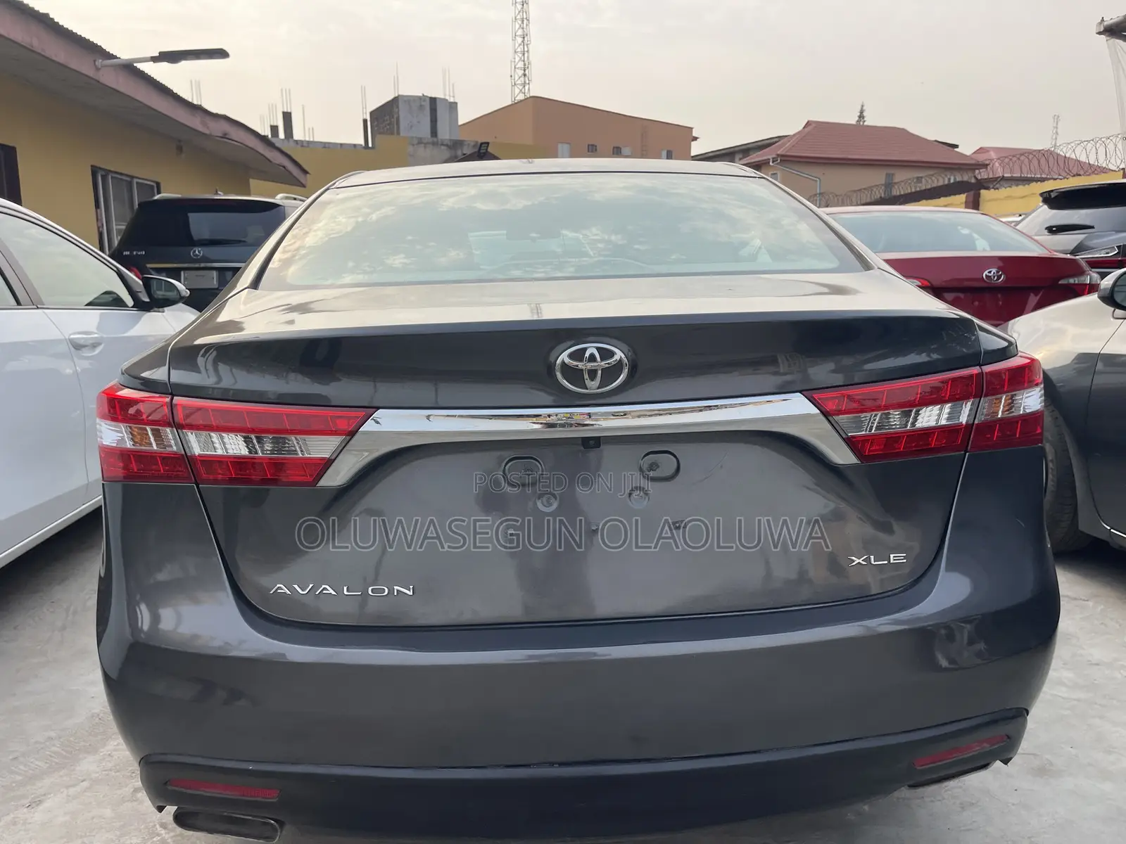Toyota Avalon XLE Sedar FWD (3.5L 6cyl 6A) 2013 Gray