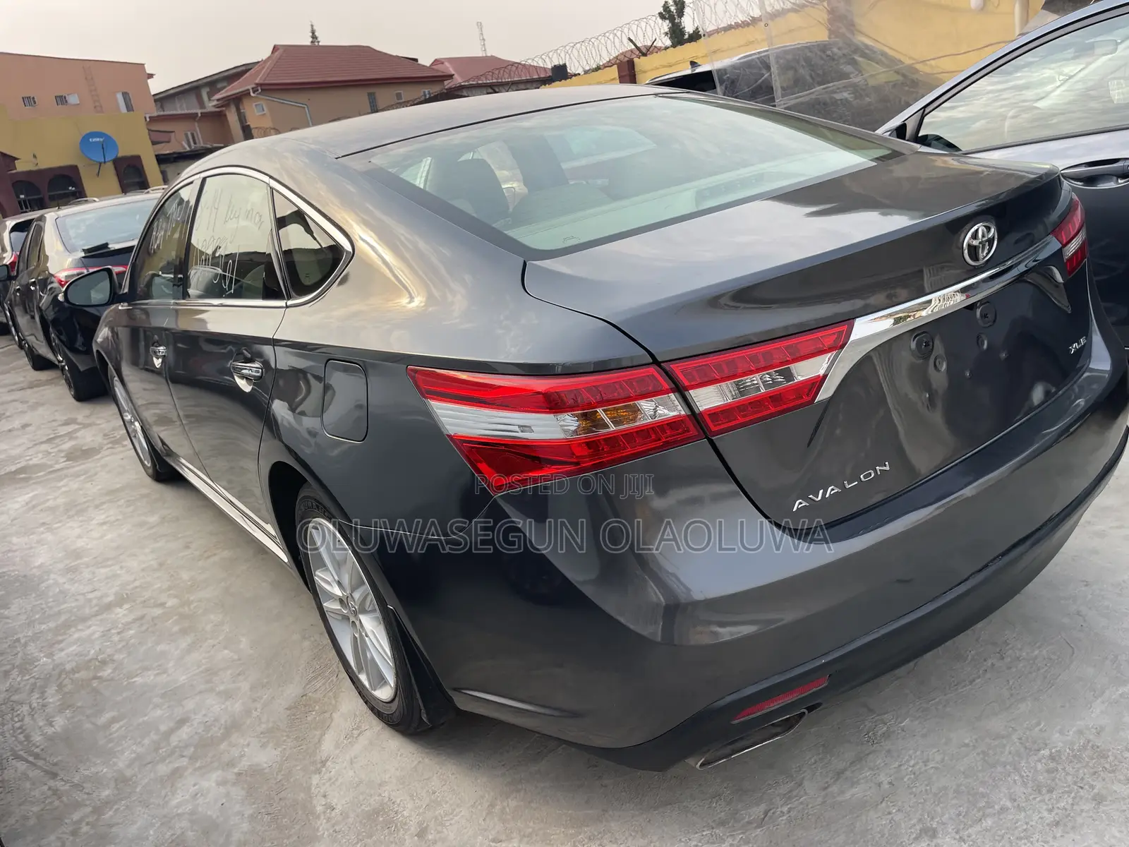 Toyota Avalon XLE Sedar FWD (3.5L 6cyl 6A) 2013 Gray