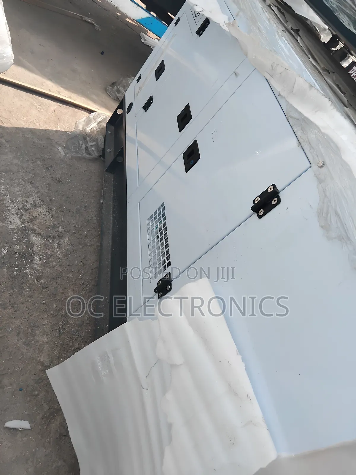 Perkins Soundproof Diesel Generator 150kva
