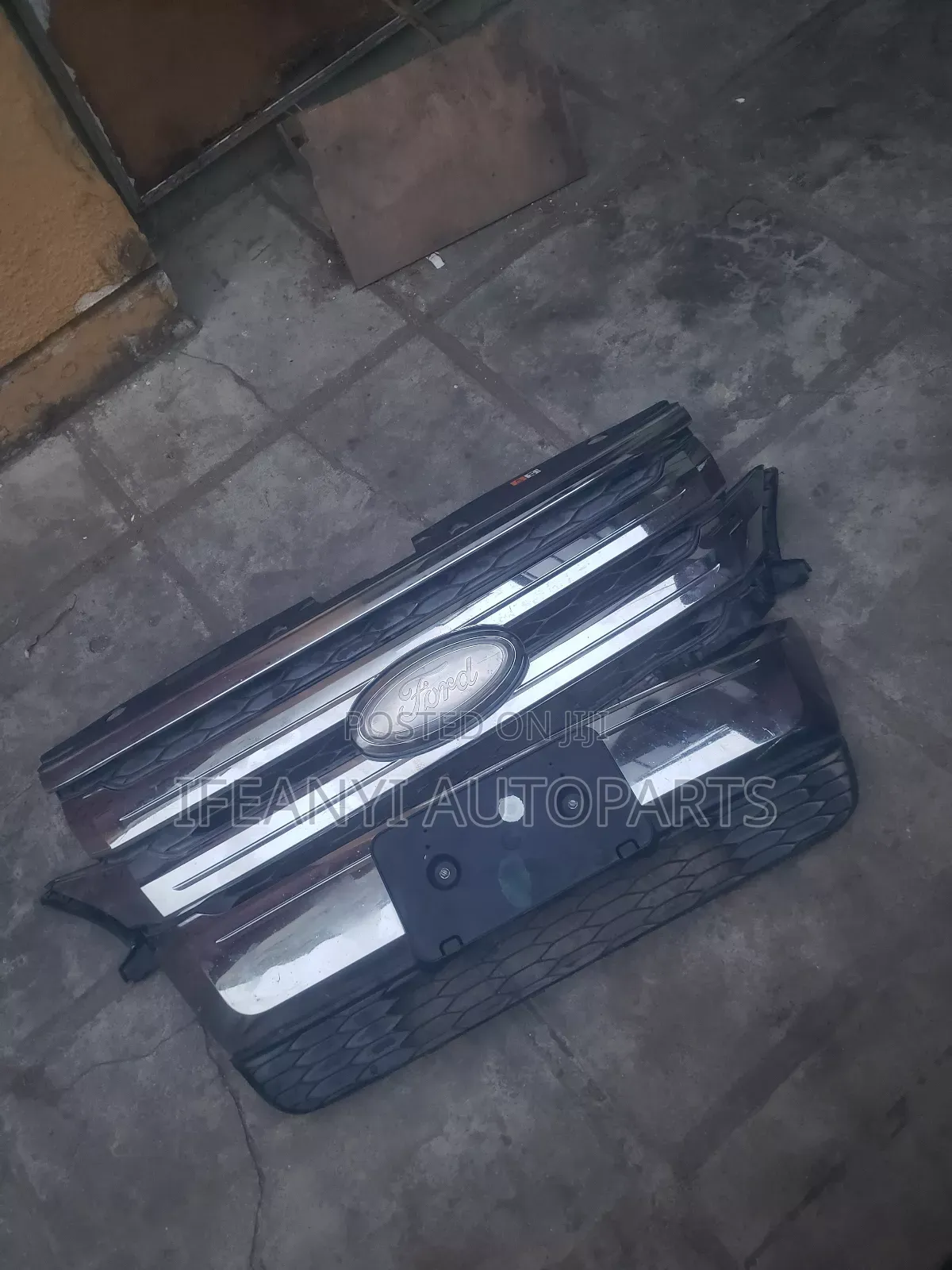 Ford Edge Complete Front Grill 2013