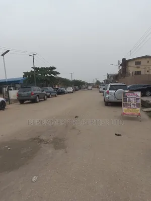 8bdrm Block of Flats in Mosan Estate, Alimosho for sale