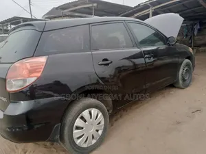 Photo - Toyota Matrix 2004 Blue