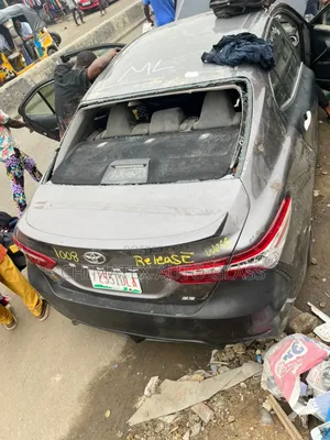 Toyota Camry 2020 Back Glass Available We Deliver Install