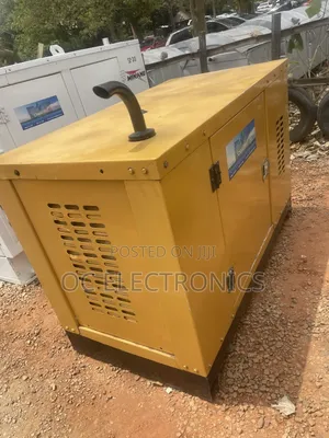 Mantrac Cat Soundproof Diesel Generator 15kva
