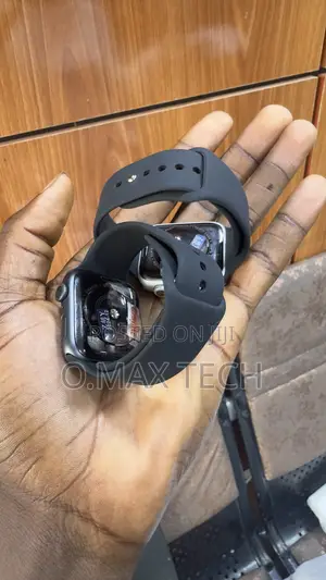Apple Series 5 44mm Smart Watch