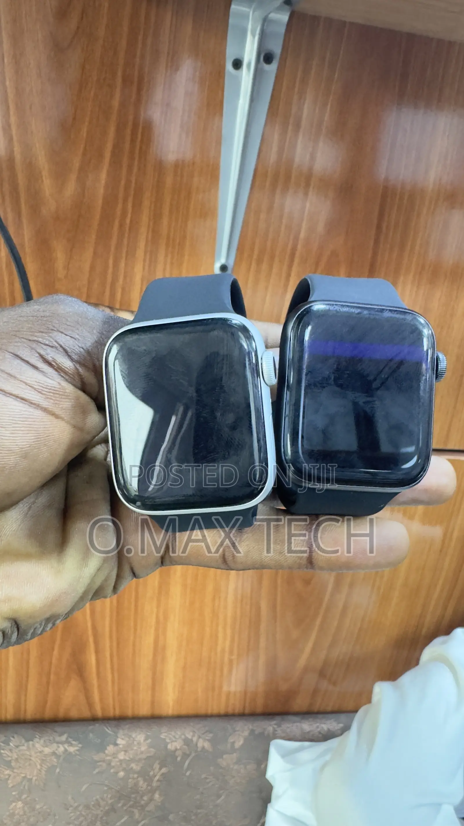 Apple Series 5 44mm Smart Watch