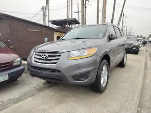 Hyundai Santa Fe SE 2011 Gray