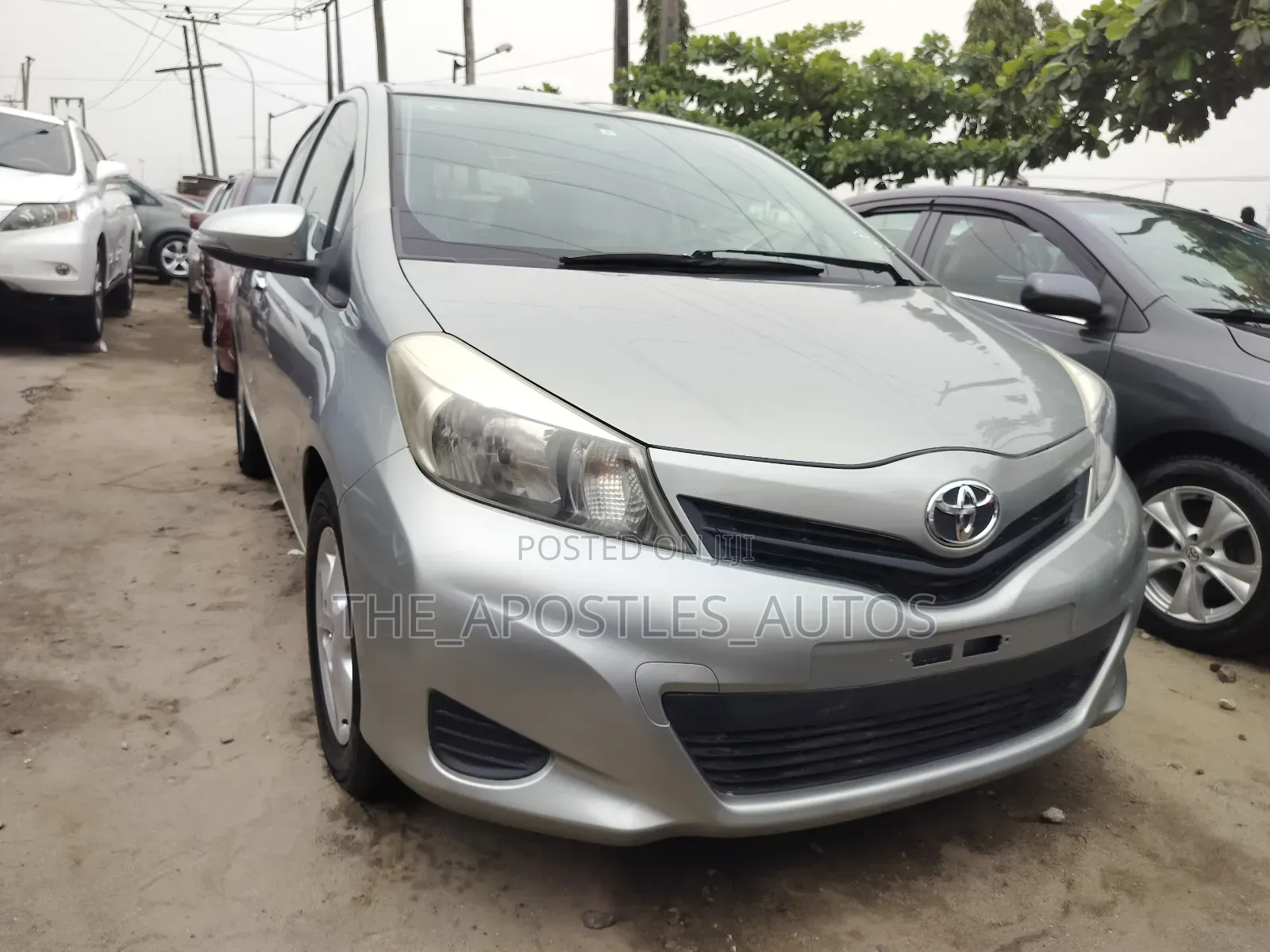 Toyota Yaris SE Hatchback 5dr 2014 Gray