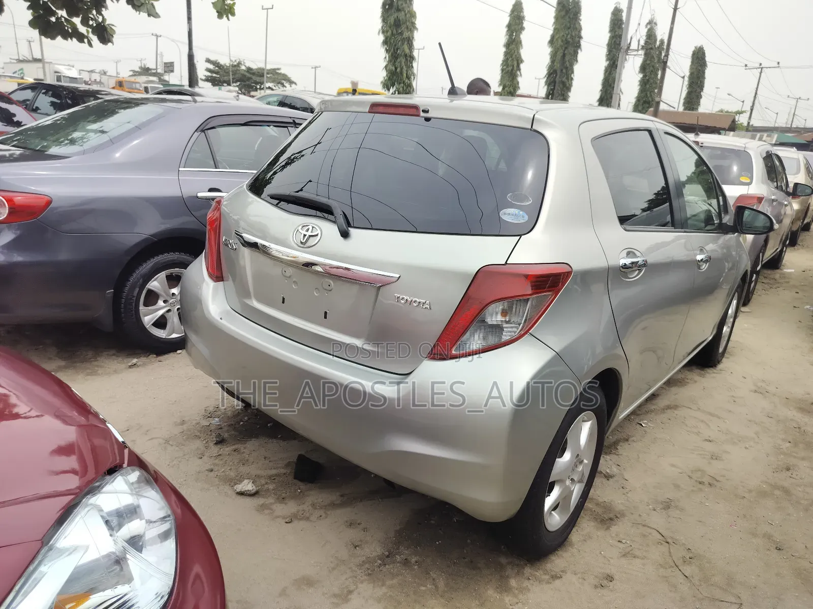 Toyota Yaris SE Hatchback 5dr 2014 Gray