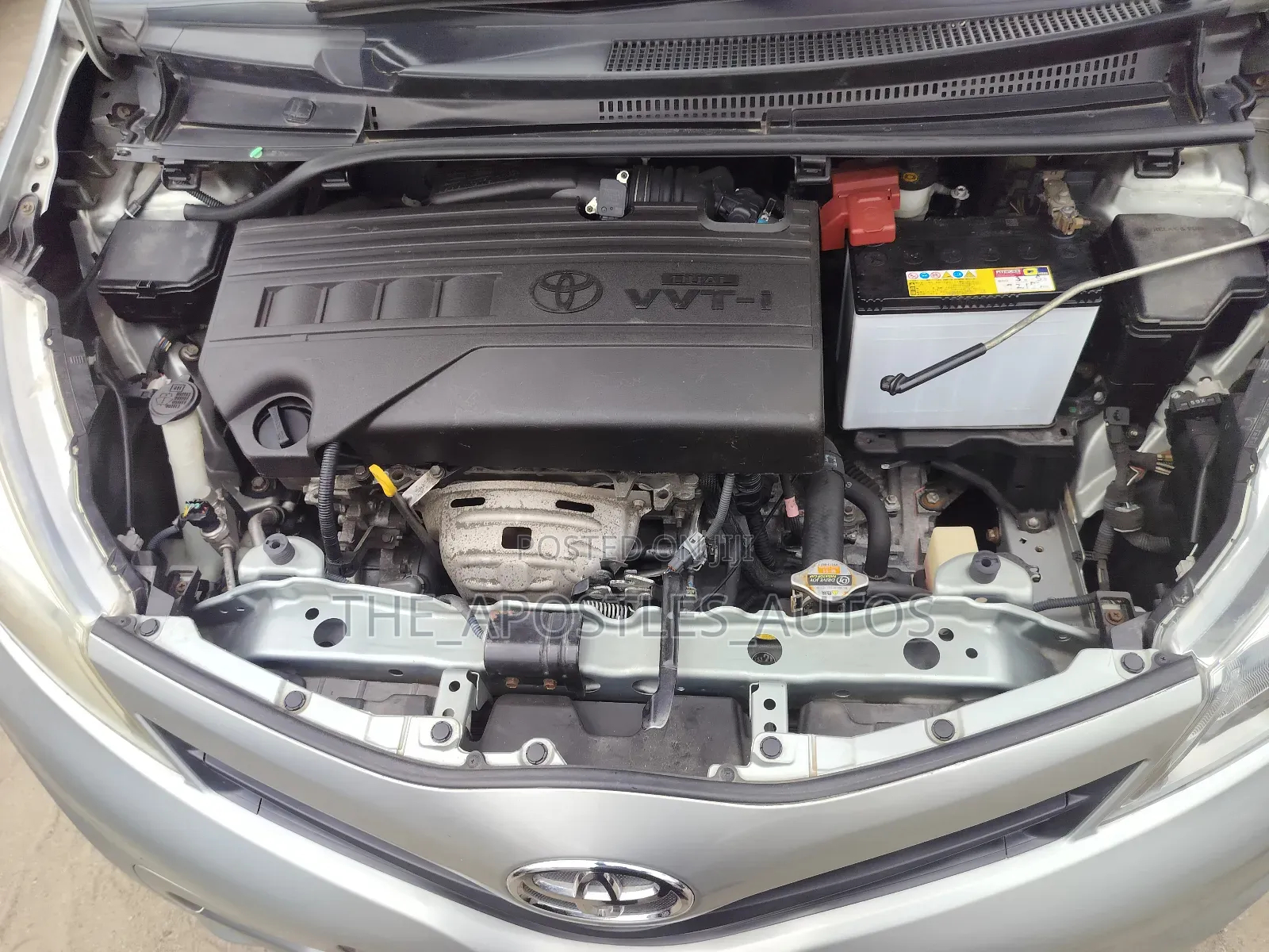 Toyota Yaris SE Hatchback 5dr 2014 Gray