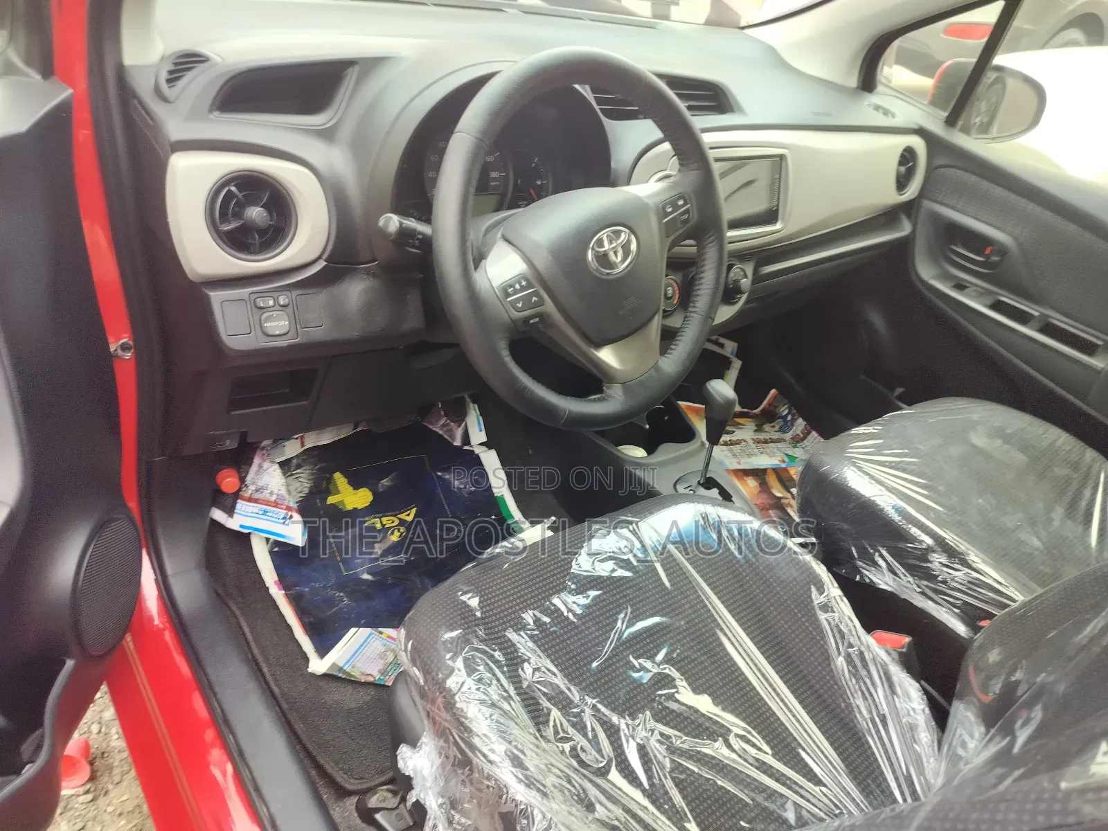 Toyota Yaris L Hatchback 3dr 2015 Red