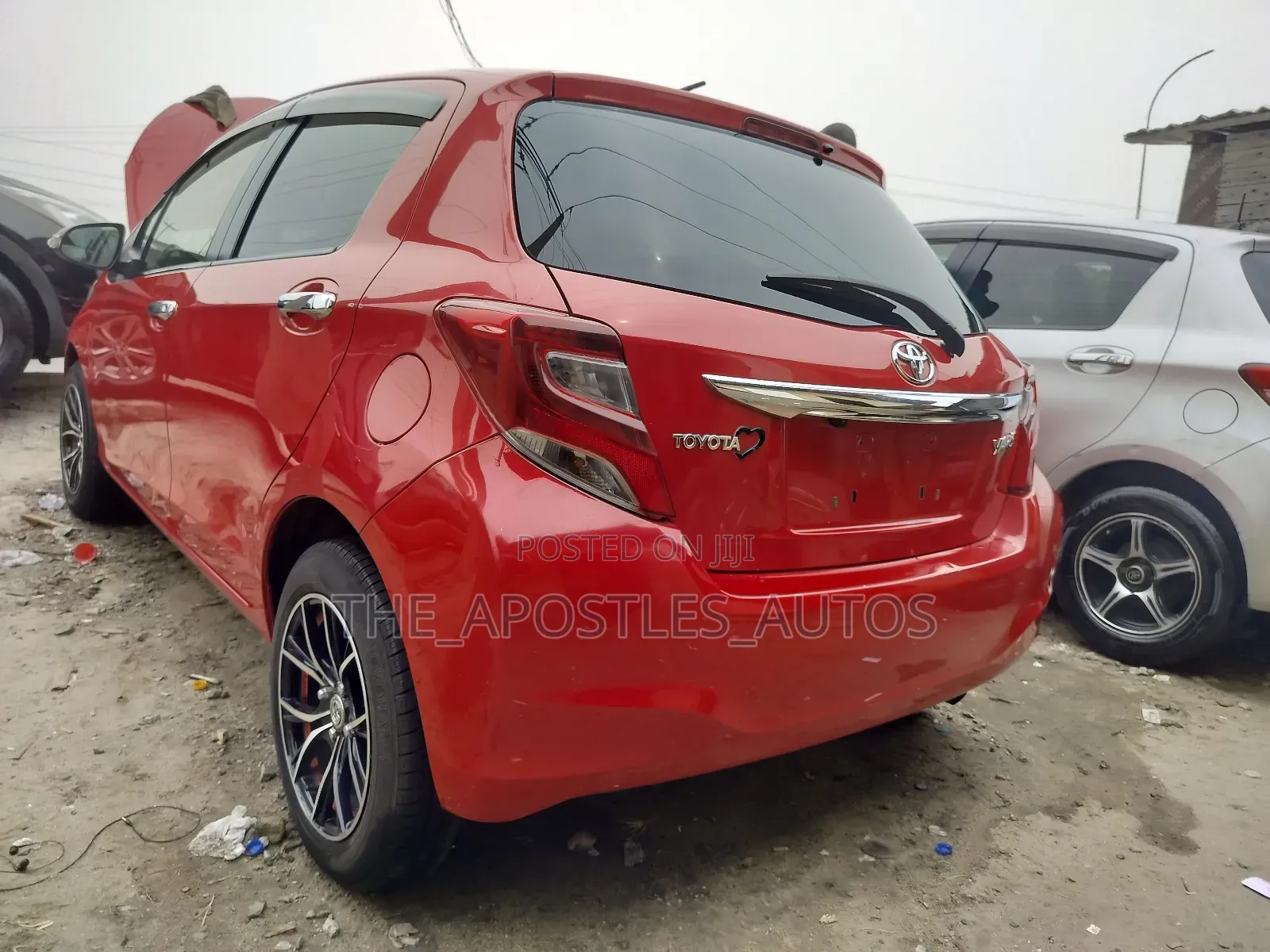 Toyota Yaris L Hatchback 3dr 2015 Red