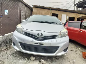Toyota Yaris L Hatchback 3dr 2014 Silver