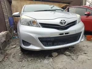 Toyota Yaris L Hatchback 3dr 2014 Silver