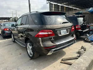 Mercedes-Benz M Class 2014 Brown