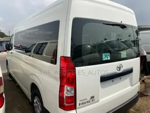 Toyota HiAce 2020 White